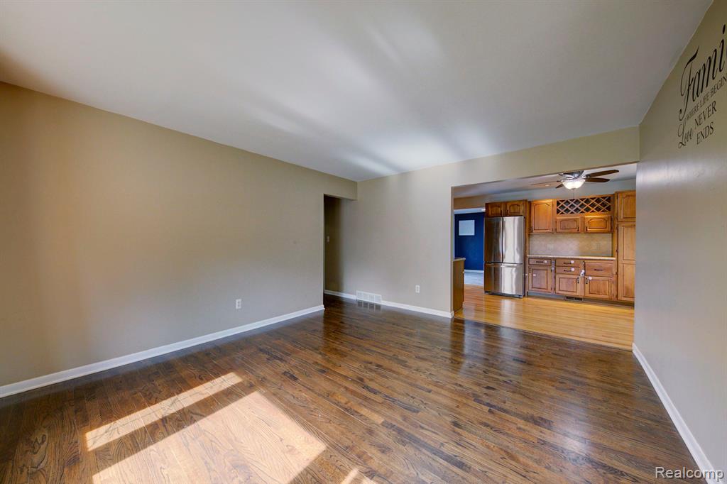 8246 FORREST Drive, Canton, MI 48187 — Photo 3