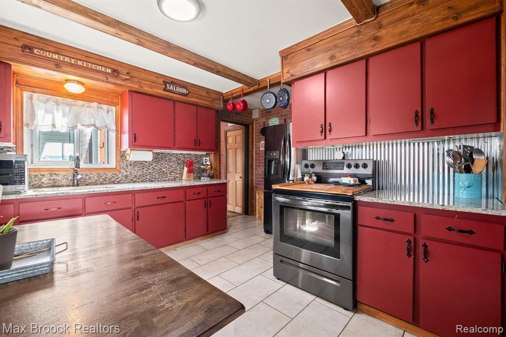 4840 Jamm Road, Lake Orion, MI — Photo 13