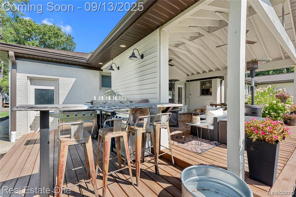 9175 Byromar Lane, Grosse Ile, MI 48138 — Photo 37