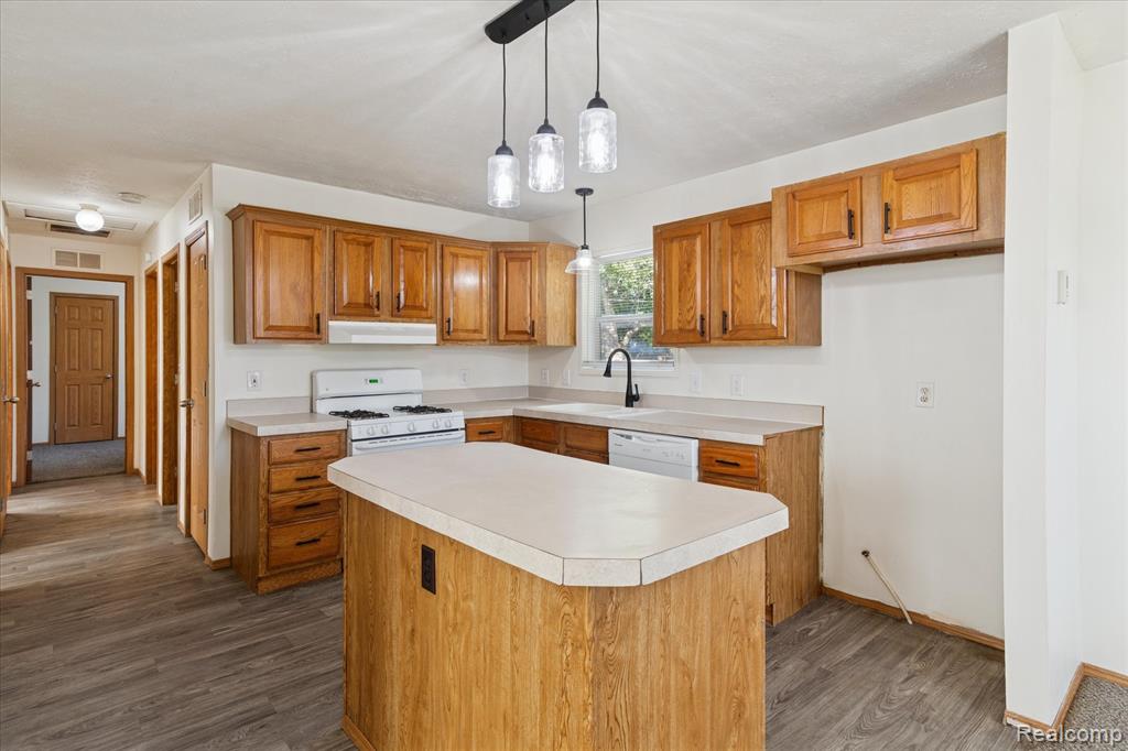 4004 Howe Road, Wayne, MI 48184 — Photo 11