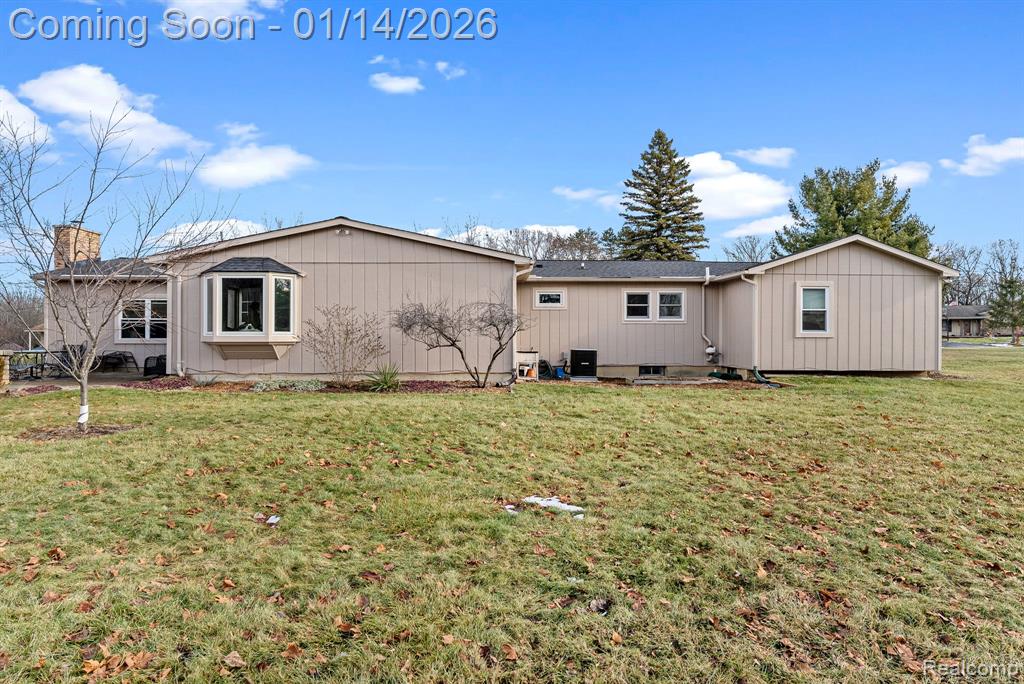 8098 Dover Drive, Grand Blanc, MI 48439 — Photo 49