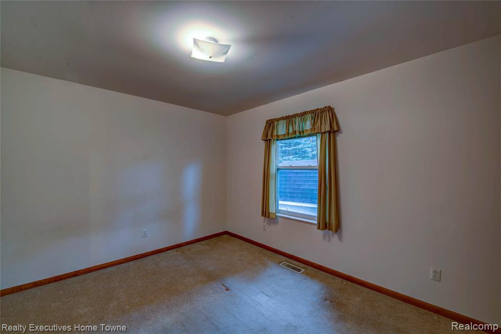 3232 Elecia Drive, Port Huron, MI 48060 — Photo 15