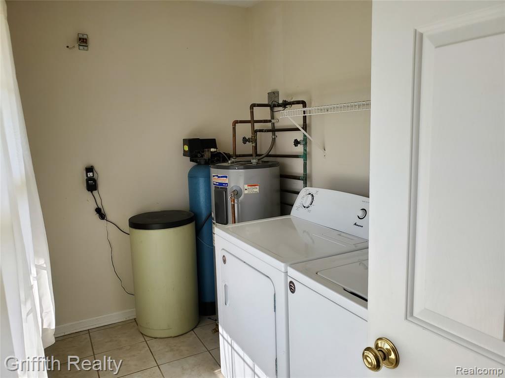 806 Cattail Lane, Pinckney, MI 48169 — Photo 22