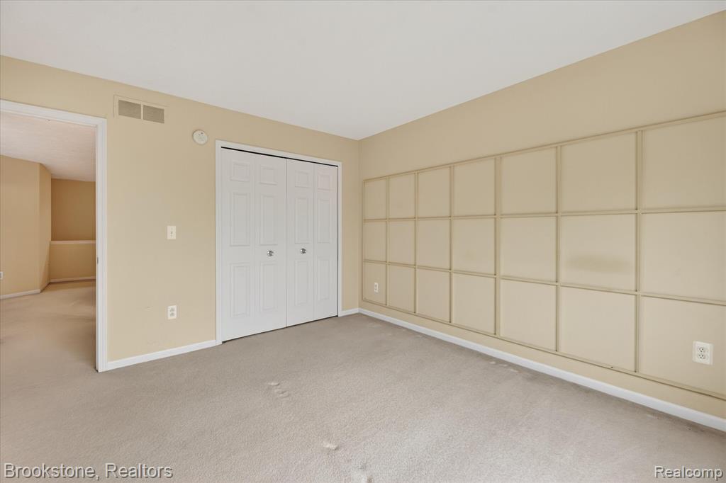 986 Spirea, 44, Howell, MI 48843 — Photo 28
