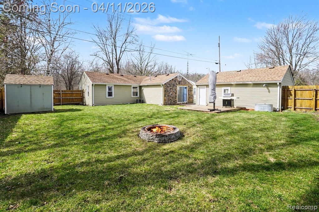16485 Jennings Road, Fenton, MI 48430 — Photo 6