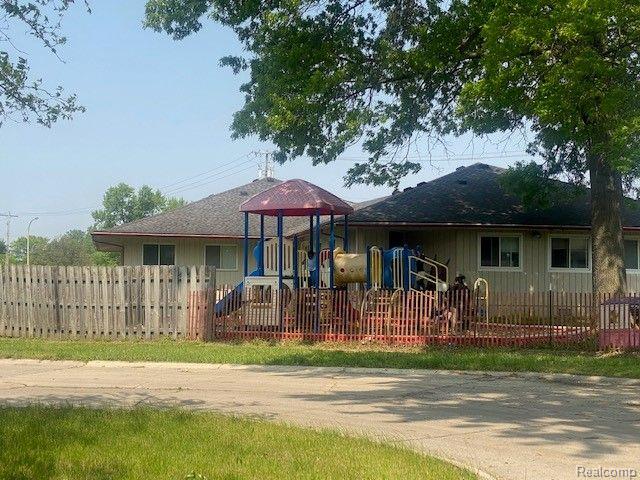 27975 EUREKA Road, Romulus, MI 48174