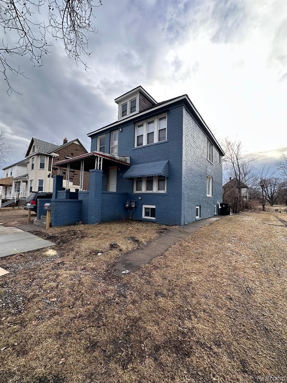 592 S HARRINGTON Street, Detroit, MI 48209 — Photo 2