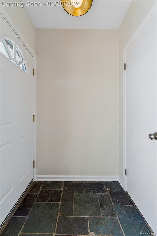 17220 W 13 Mile Road, Beverly Hills, MI 48025 — Photo 6