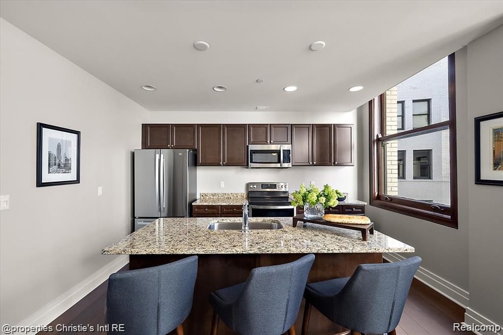 1 Park Avenue, 1604, Detroit, MI 48226 — Photo 10