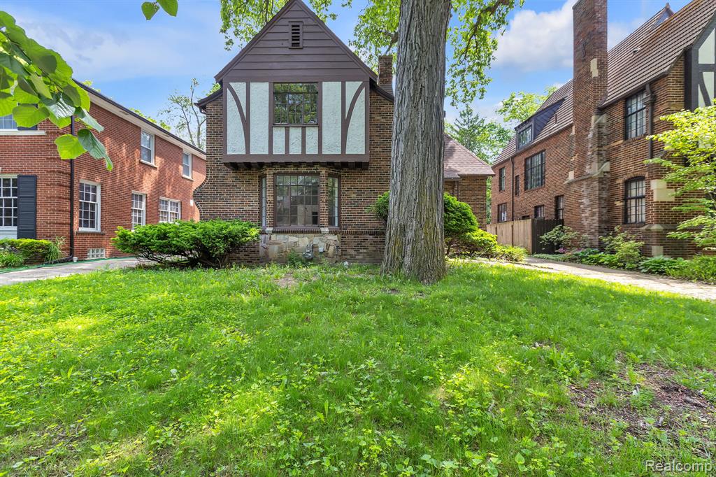 19510 Stratford Road - Photo 2