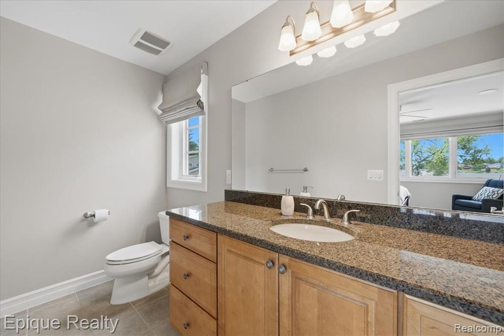 4312 Sashabaw Road, Waterford, MI 48329 — Photo 58