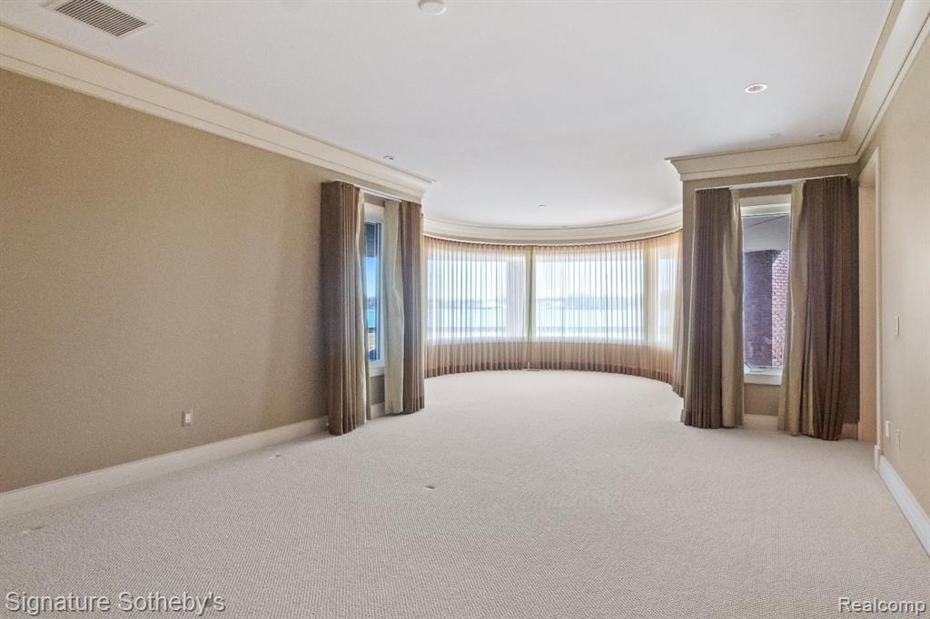 82 CHATEAUX DU LAC, Fenton, MI 48430 — Photo 30