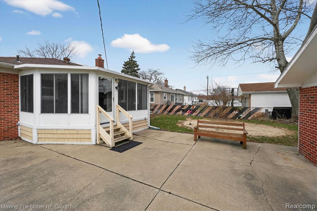 17049 Reno Street, Riverview, MI 48193 — Photo 43