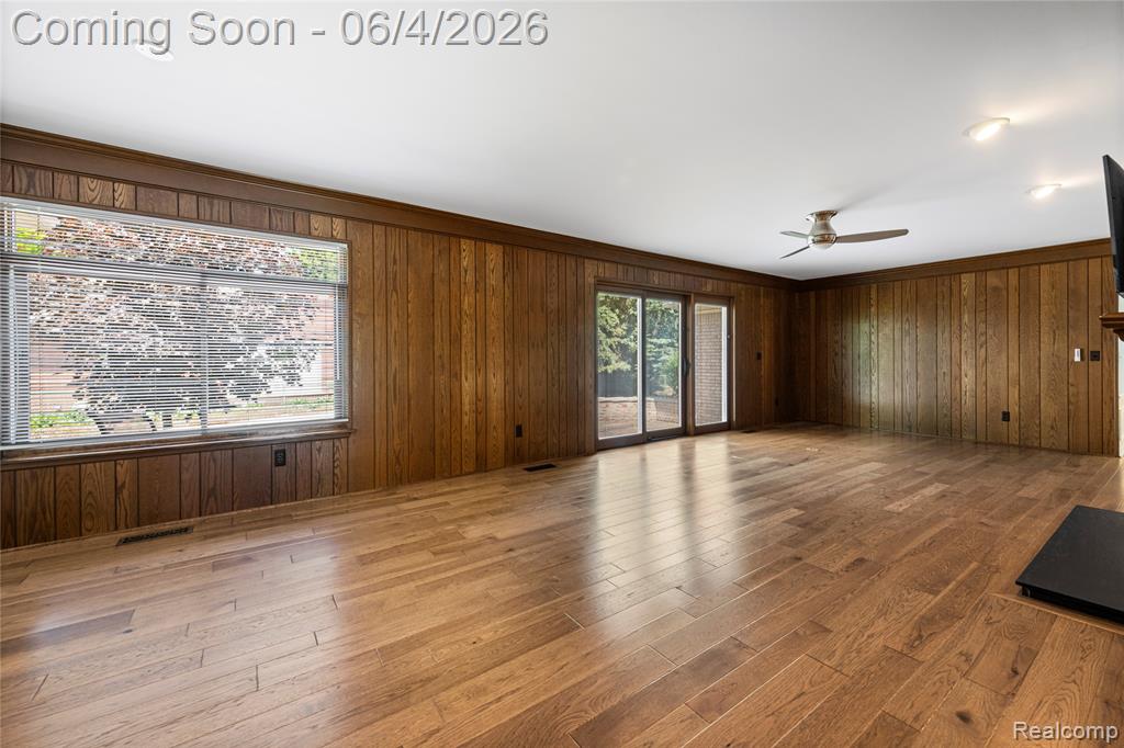 739 Ballantyne Road, Grosse Pointe Shores, MI 48236 — Photo 12