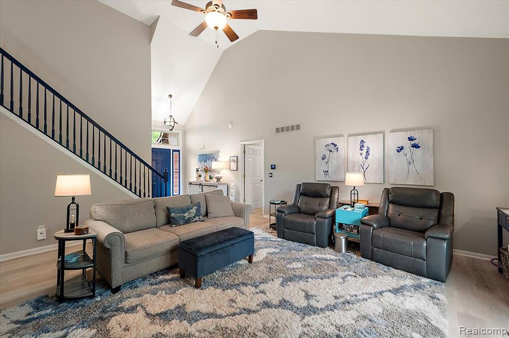 607 Salus Drive, Waterford, MI 48327 — Photo 9