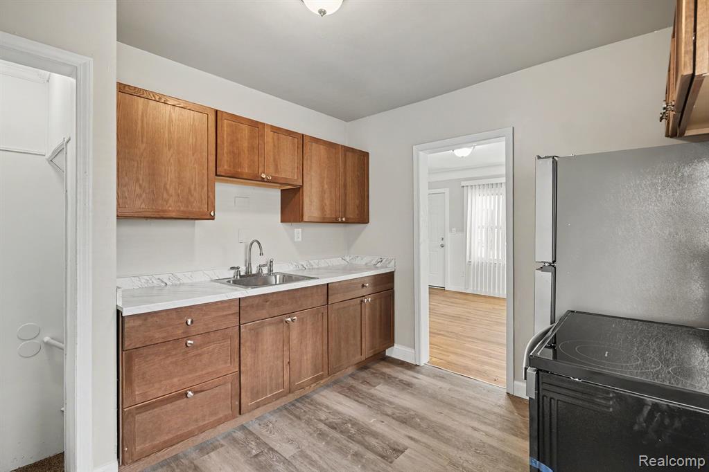 7516 Fisher Avenue, Warren, MI 48091 — Photo 7