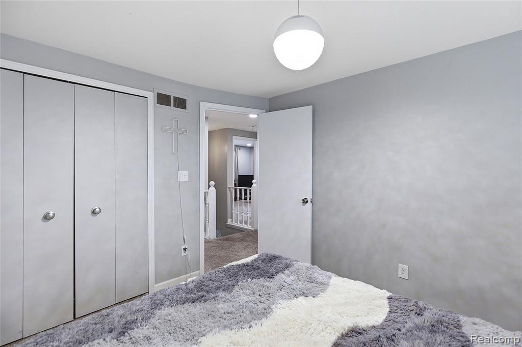 41383 Justin Drive, Clinton Twp, MI 48038 — Photo 16