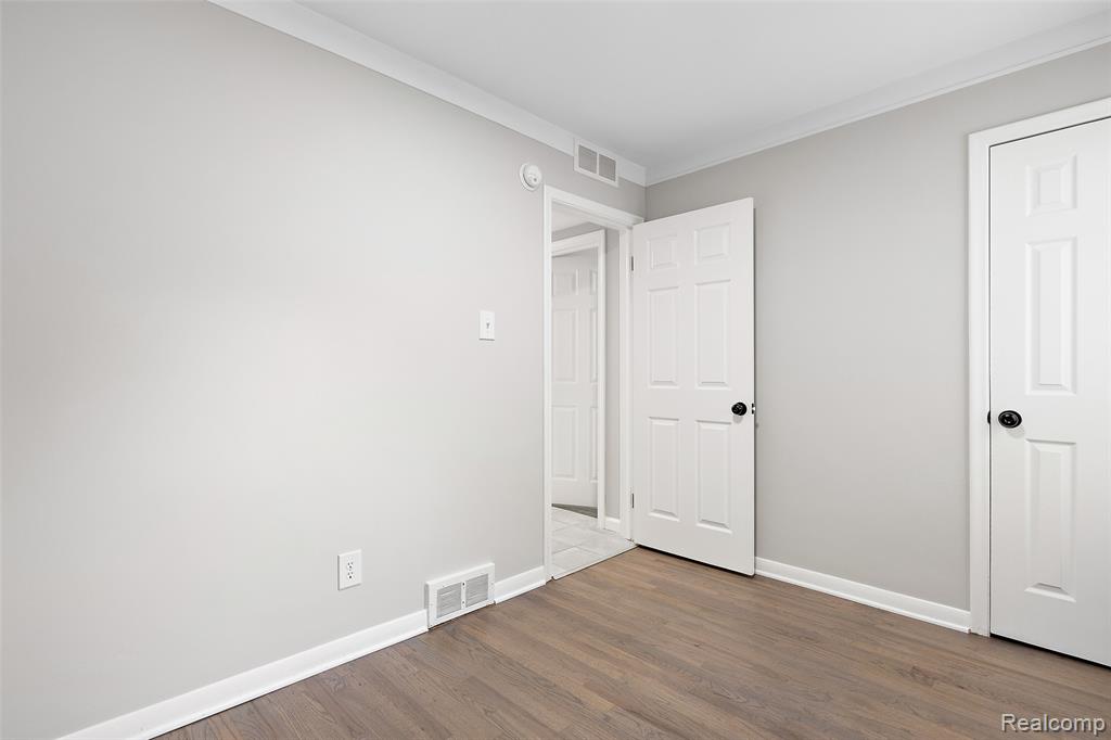 45447 Platt Street, Utica, MI 48317 — Photo 24