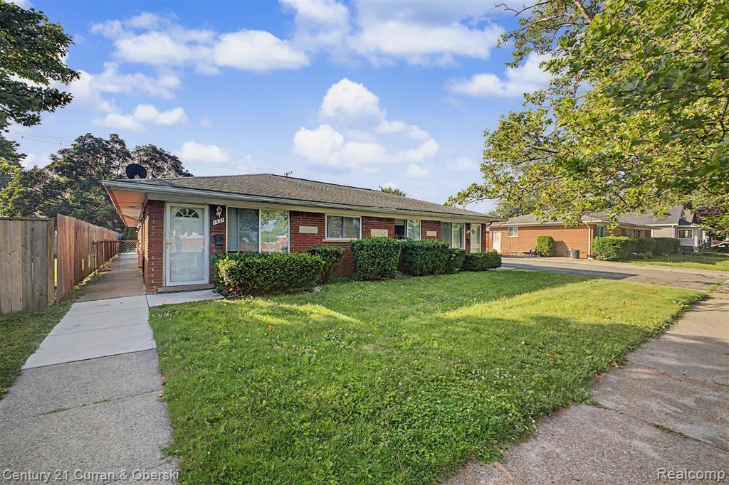 1521 Electric Avenue, Lincoln Park, MI 48146