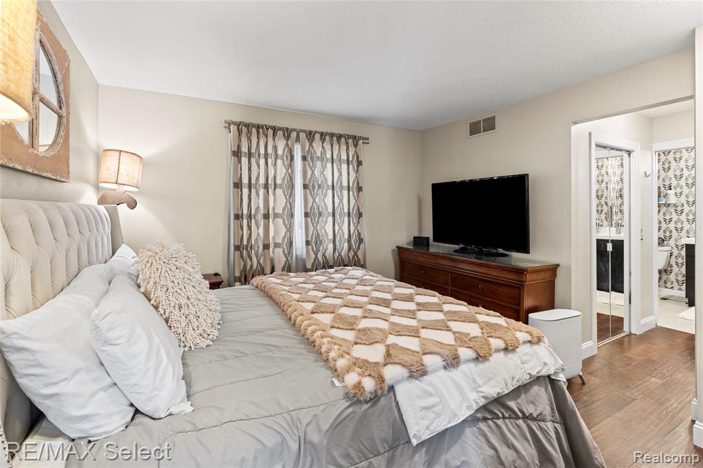 11476 Moffett Court, Fenton, MI 48430 — Photo 31