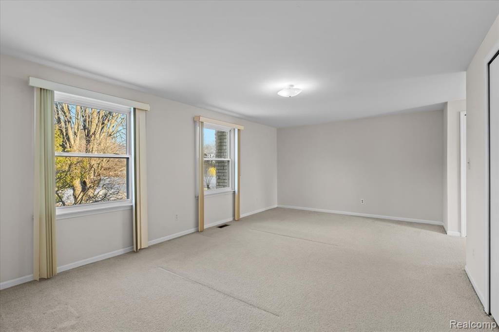 5394 Tequesta Drive, West Bloomfield, MI 48323 — Photo 25