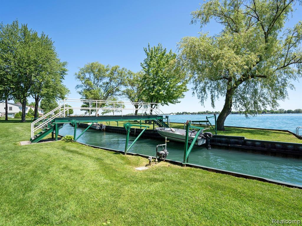 488 Little Avenue, Cottrellville, MI — Photo 20