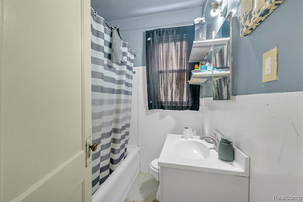 6732 Clifton Street, Detroit, MI 48210 — Photo 13