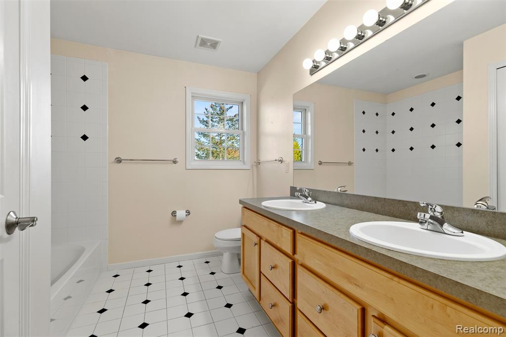 1444 Bicentennial Parkway, Ann Arbor, MI 48108 — Photo 34