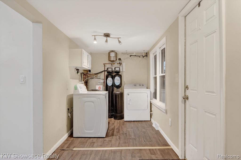 1860 Ladd Road, Wolverine Lake, MI 48390 — Photo 29