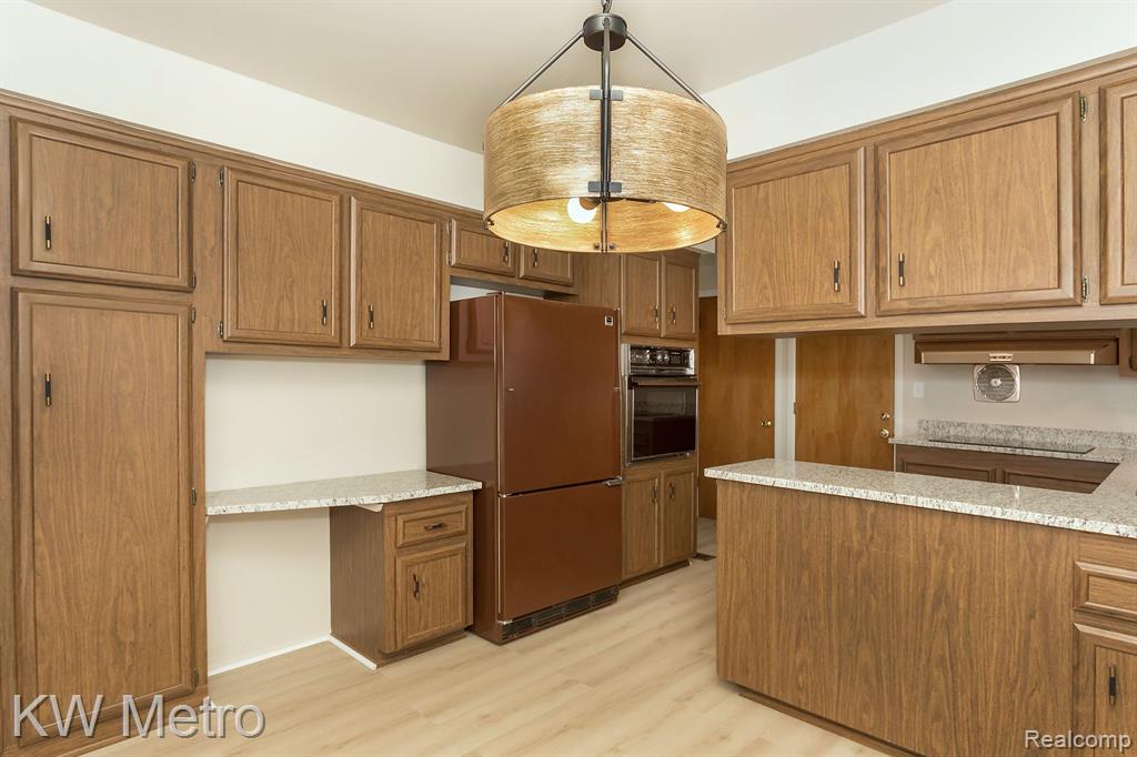 6603 TIMBER RIDGE Drive, Bloomfield Hills, MI 48301 — Photo 10