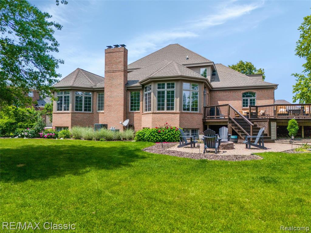18438 Clairmont Circle E, Northville, MI 48168 — Photo 67