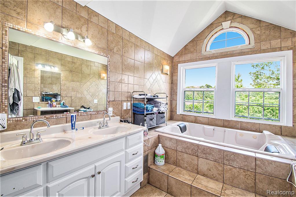 7471 Brewer Road, Flint, MI 48507 — Photo 22