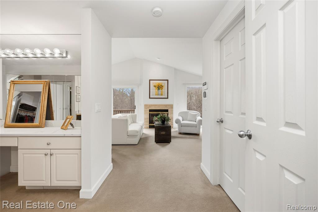 7026 Daventry Woods Drive, West Bloomfield, MI — Photo 24