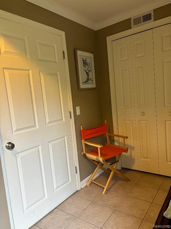 16009 TERRACE VILLAGE Drive, Taylor, MI 48180 — Photo 2