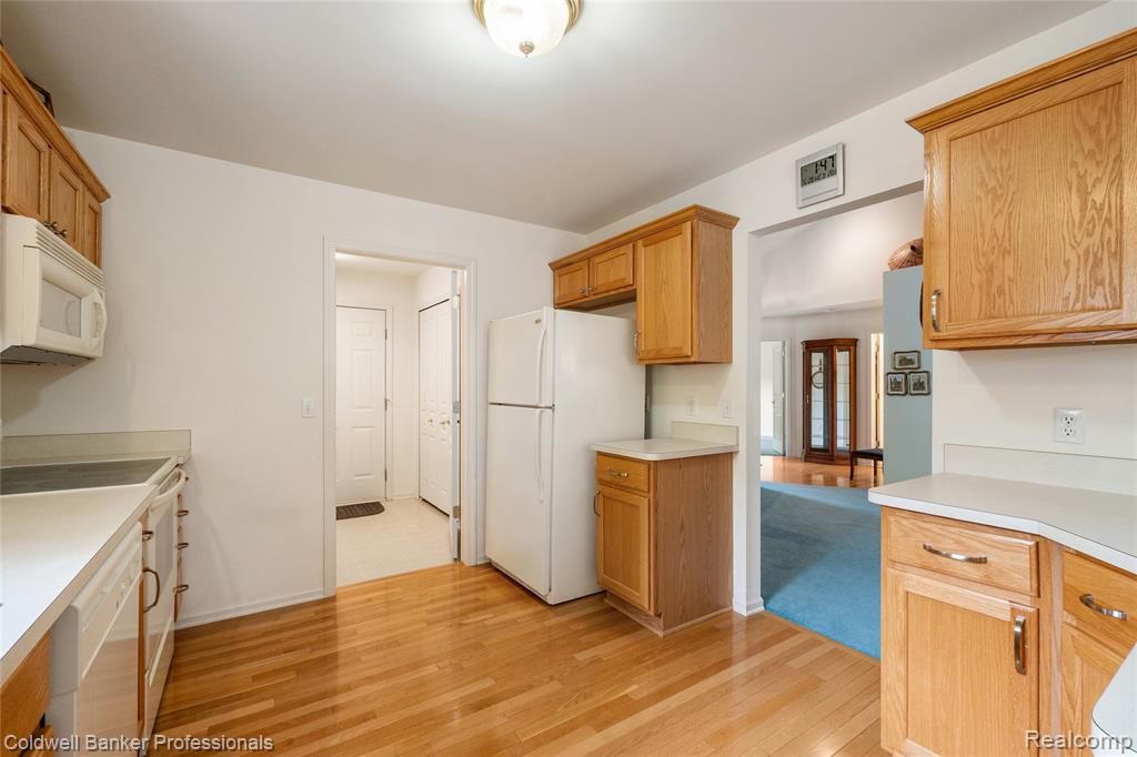 8178 Springdale Drive, White Lake, MI — Photo 15