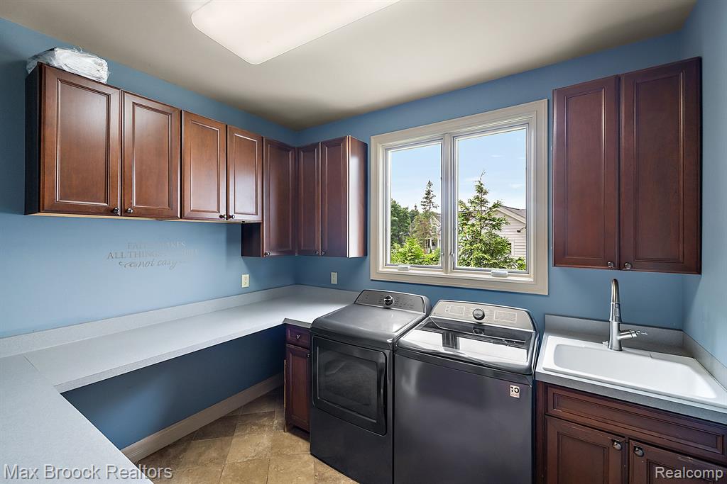 6340 Lakeshore Street, West Bloomfield, MI 48323 — Photo 19