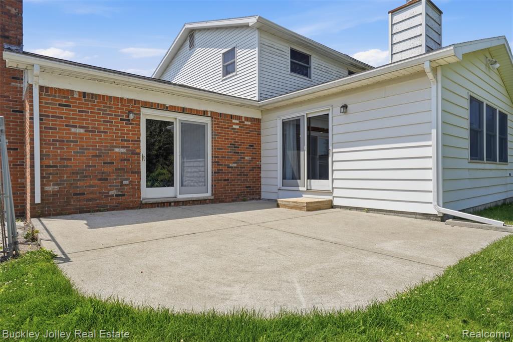 10507 Lafollette Drive, Brighton, MI 48114 — Photo 21