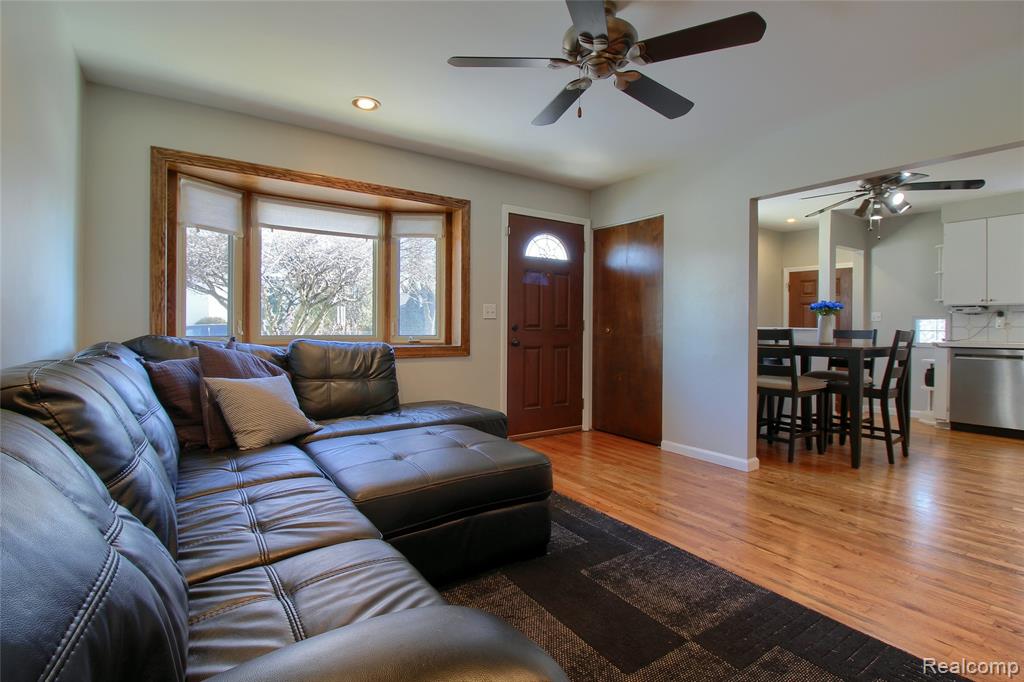 7427 Arcola Street, Westland, MI — Photo 13
