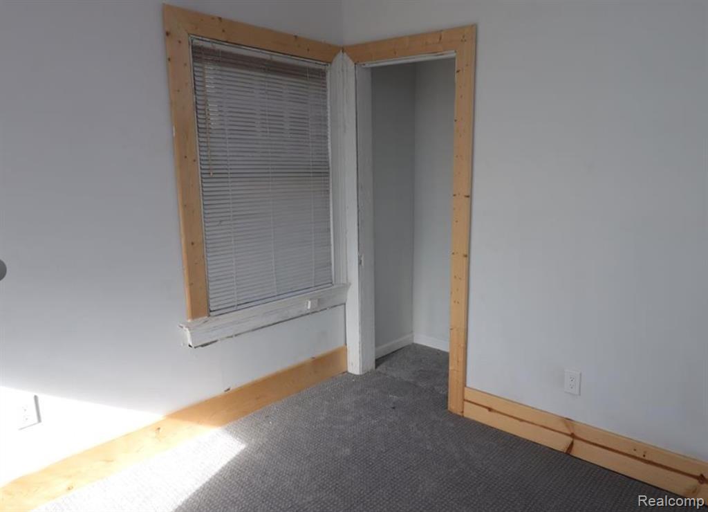 274 Alger Street Street, Detroit, MI 48202 — Photo 7