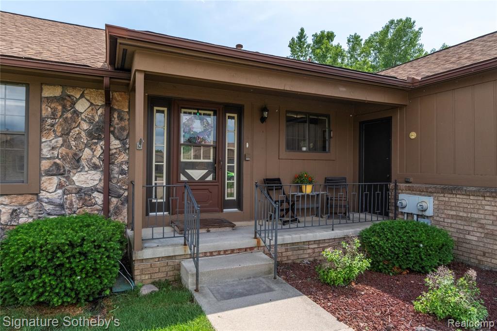 12336 Nantucket Drive, 3, South Lyon, MI 48178 — front exterior