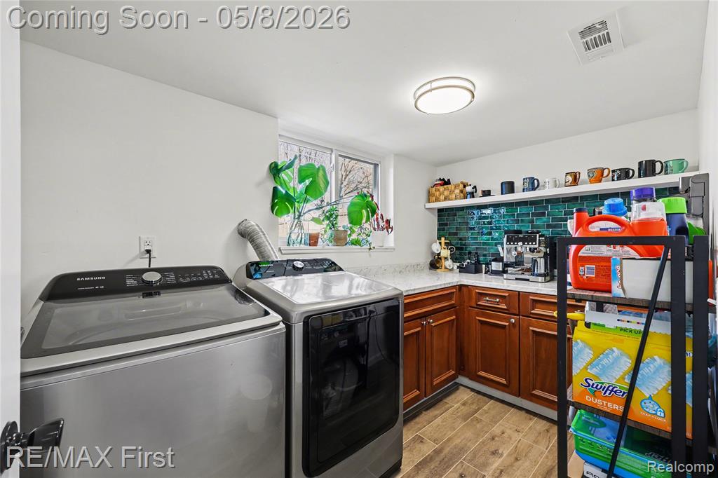 690 Montana Street, Marysville, MI 48040 — Photo 21