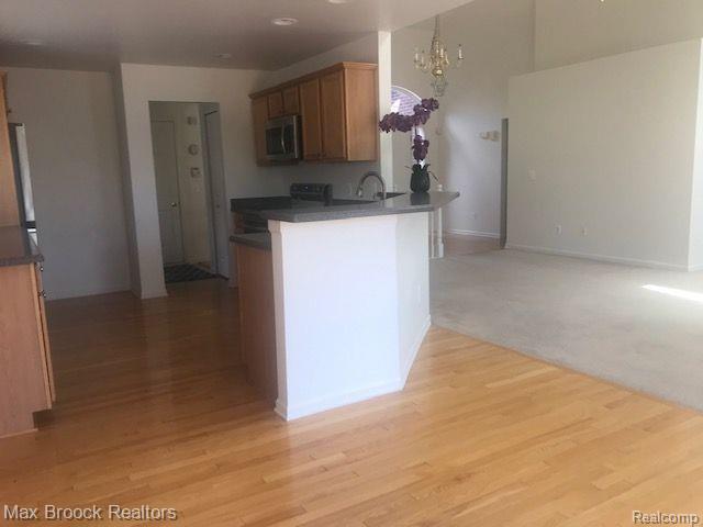 40761 LENOX PARK Drive, Novi, MI — Photo 7