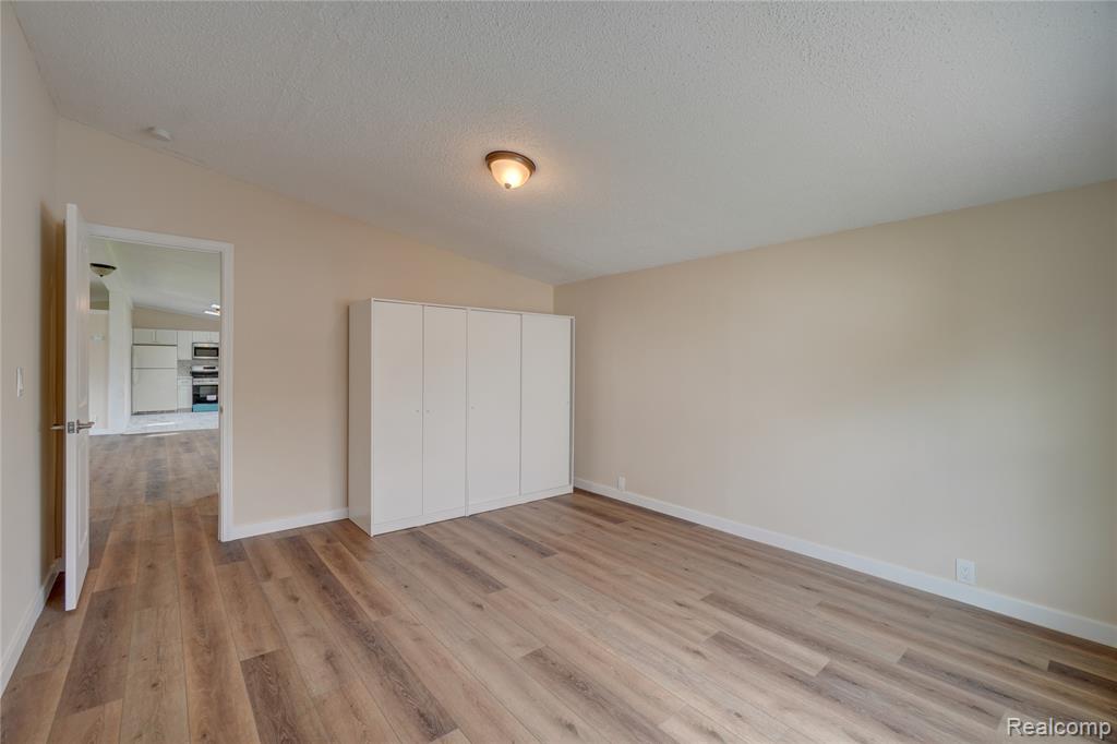 5112 Princess Street, Dearborn Heights, MI 48125 — Photo 8