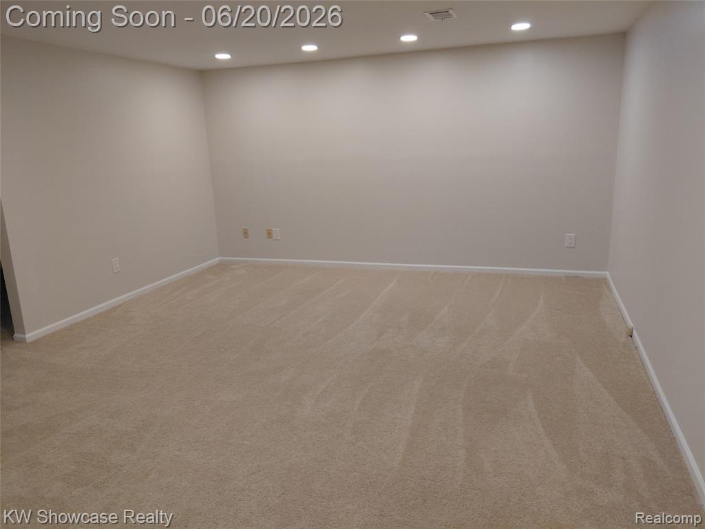 7368 Meadowridge Drive, West Bloomfield, MI — Photo 12