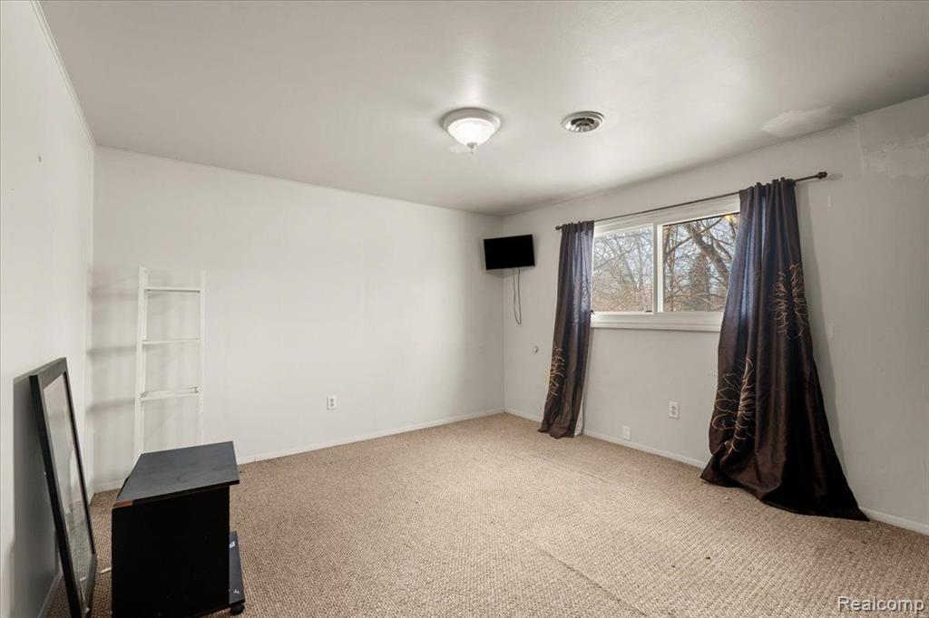 40734 PINETREE Drive, Plymouth, MI 48170 — Photo 22