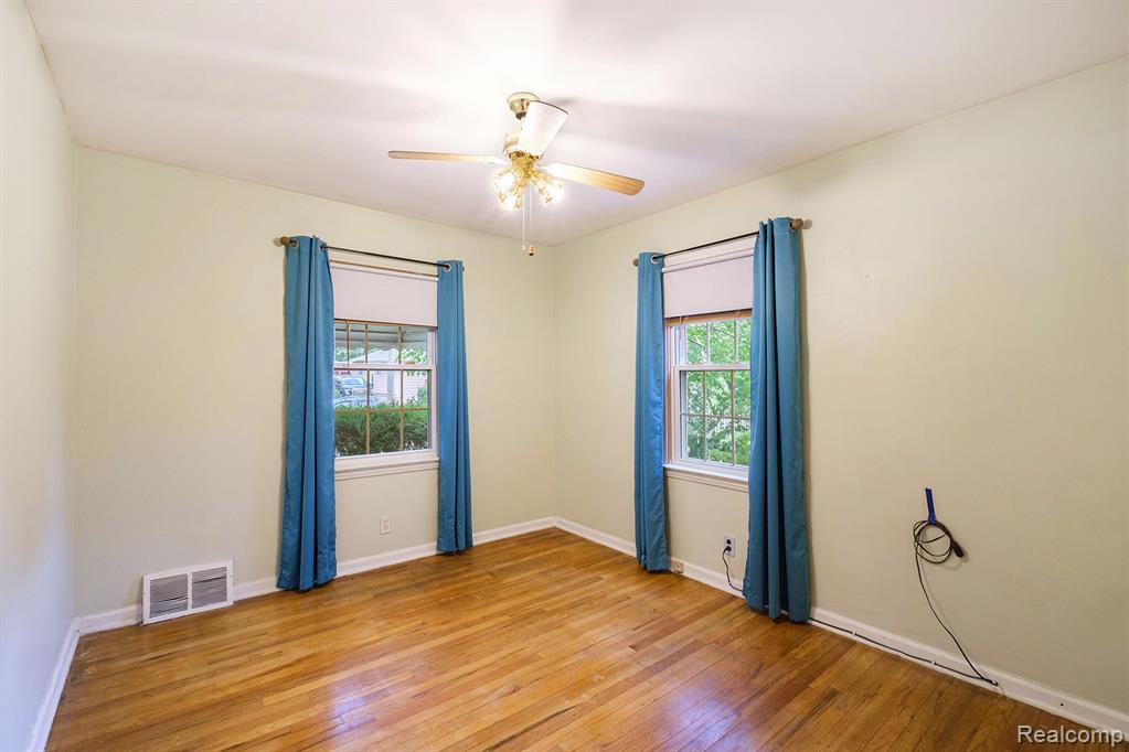 4121 Menton Street, Flint, MI 48507 — Photo 10