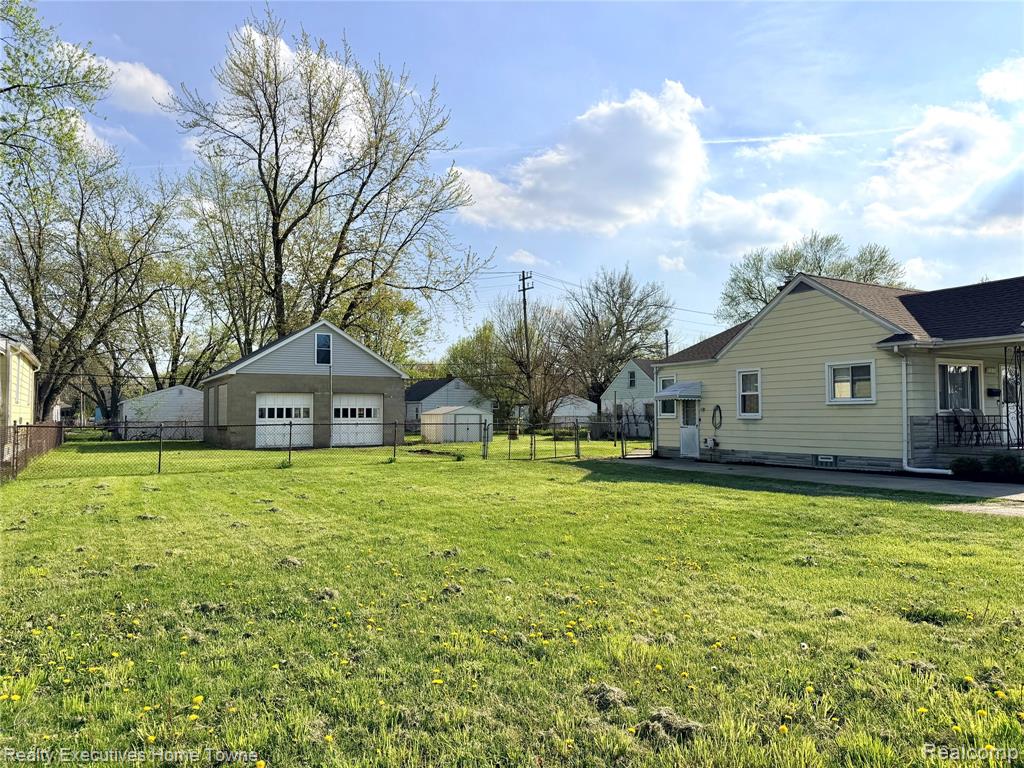 13718 Julius Avenue, Warren, MI 48089 — Photo 8