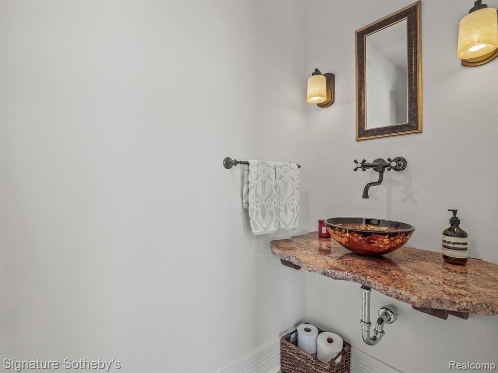 116 N 4 Avenue, Ann Arbor, MI 48104 — Photo 23