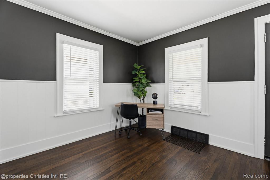 988 E Troy Street, Ferndale, MI 48220 — Photo 18