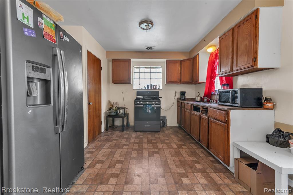 5801 Oakman Boulevard, Detroit, MI 48204 — Photo 23